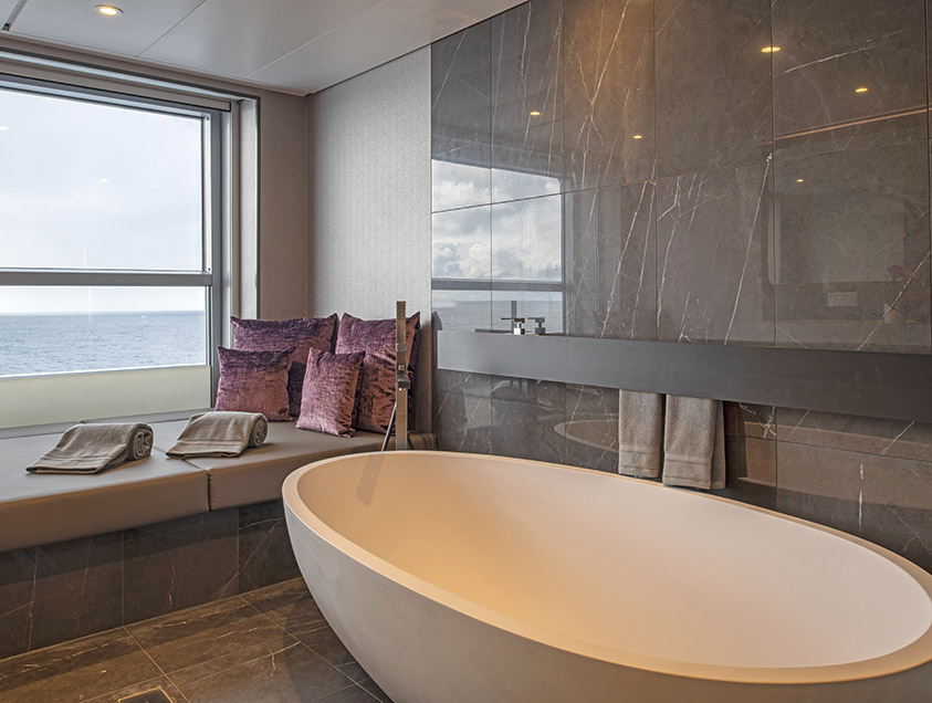 Owner's Penthouse Suite, Scenic Eclipse