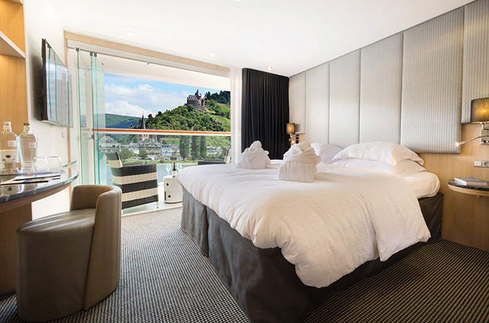 Scenic Gem standard balcony suite