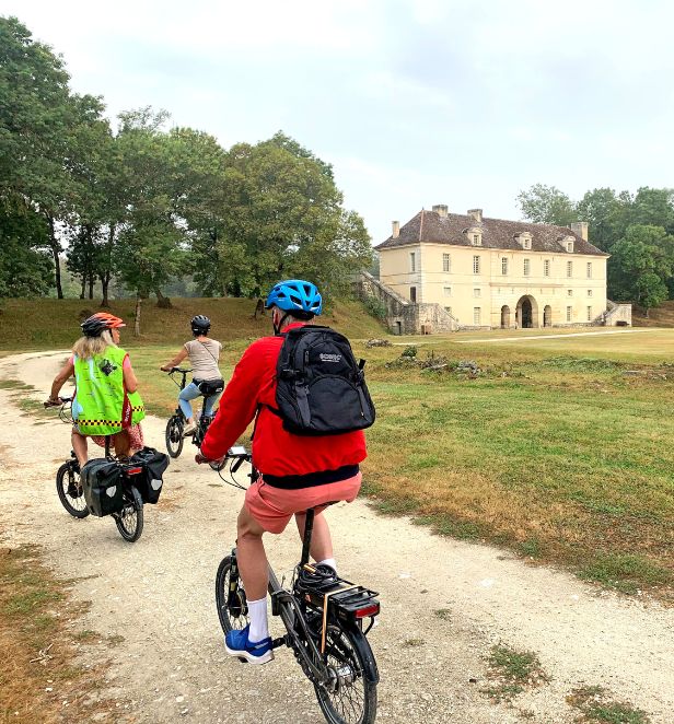 Fort du Medoc e-bikes