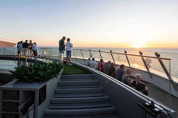 Sky Deck Vitality Pool Eclipse 2